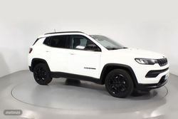 Jeep Compass 1.5 MHEV 96KW NIGHT EAGLE FWD DDCT 5P - Miniatura 23