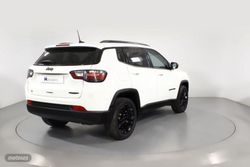 Jeep Compass 1.5 MHEV 96KW NIGHT EAGLE FWD DDCT 5P - Miniatura 25