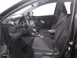 Toyota Yaris 1.5 VVT-I HEV ACTIVE TECH 5P - Miniatura 27