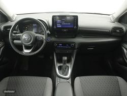 Toyota Yaris 1.5 VVT-I HEV ACTIVE TECH 5P - Miniatura 4