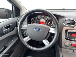 Ford Focus 1.6 TDCi 90 Business - Miniatura 11