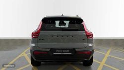 Volvo XC40 2.0 B3 MHEV PLUS DARK DCT 5P - Miniatura 8