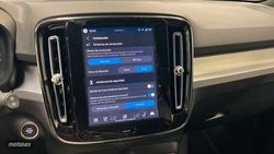 Volvo XC40 2.0 B3 MHEV PLUS DARK DCT 163 CV - Miniatura 22
