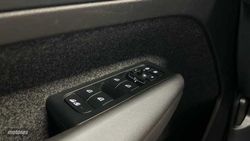 Volvo XC40 2.0 B3 MHEV PLUS DARK DCT 163 CV - Miniatura 24