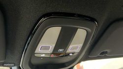 Volvo XC40 2.0 B3 MHEV PLUS DARK DCT 163 CV - Miniatura 27