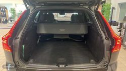 Volvo XC 60 2.0 B4 D R-DESIGN AUTO 197 CV - Miniatura 16