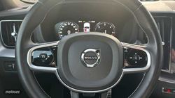 Volvo XC 60 2.0 B4 D R-DESIGN AUTO 197 5P - Miniatura 10