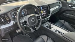 Volvo XC 60 2.0 B4 D R-DESIGN AUTO 197 5P - Miniatura 4