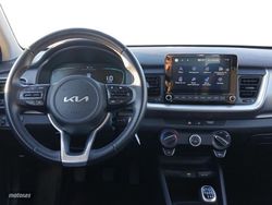 Kia Stonic 1.0 T-GDi MHEV 100CV Concept - Miniatura 10