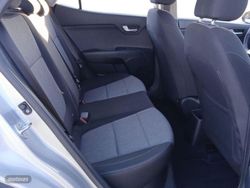 Kia Stonic 1.0 T-GDi MHEV 100CV Concept - Miniatura 17