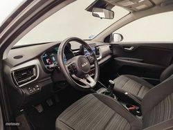 Kia Stonic 1.0 T-GDi MHEV 100CV Drive - Miniatura 3