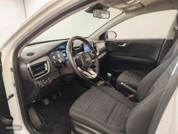 Kia Stonic 1.0 T-GDi MHEV 100CV Drive - Miniatura 3