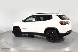 Jeep Compass 1.5 MHEV 96KW NIGHT EAGLE FWD DDCT 5P - Miniatura 18
