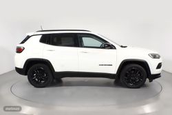 Jeep Compass 1.5 MHEV 96KW NIGHT EAGLE FWD DDCT 5P - Miniatura 3