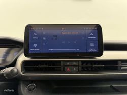 Jeep Avenger 1.2 eHybrid 74kW (100CV) Summit - Miniatura 19