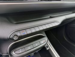 Jeep Avenger 1.2 eHybrid 74kW (100CV) Summit - Miniatura 27