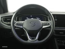 Volkswagen Polo 1.0 TSI 70KW R-LINE 5P - Miniatura 13