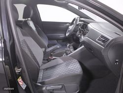 Volkswagen Polo 1.0 TSI 70KW R-LINE 5P - Miniatura 5