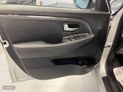 Kia Carens 1.6 GDi 99kW (135CV) Drive - Miniatura 14