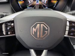 MG ZS Hybrid+ Luxury MY26 - Miniatura 15