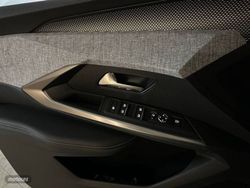 Peugeot 5008 1.2 107KW eDCS6 Allure - Miniatura 23