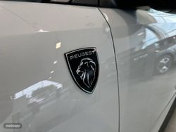 Peugeot 5008 1.2 107KW eDCS6 Allure - Miniatura 27