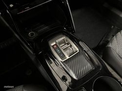 Peugeot 2008 N2008 Hybrid 145 eDCS6 Allure - Miniatura 17