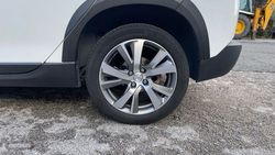 Peugeot 2008 1.5 BLUEHDI 100 S&S ALLURE 100 5P - Miniatura 10
