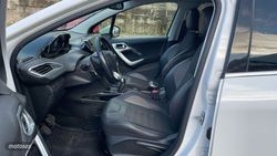 Peugeot 2008 1.5 BLUEHDI 100 S&S ALLURE 100 5P - Miniatura 11