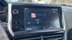Peugeot 2008 1.5 BLUEHDI 100 S&S ALLURE 100 5P - Miniatura 17