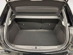 Peugeot 208 HYBRID 110 eDCS6 Style - Miniatura 6