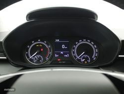 Skoda Fabia 1.0 TSI 70KW ACTIVE 5P - Miniatura 9