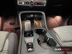 Volvo XC40 2.0 163CV B3 G Core Auto - Miniatura 16