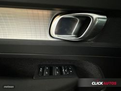 Volvo XC40 2.0 163CV B3 G Core Auto - Miniatura 17