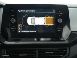 Volkswagen T-Cross 1.0 TSI 95CV Life - Miniatura 10