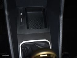 Volkswagen Caddy 2.0 TDI 102CV Origin pack 5+2 - Miniatura 11