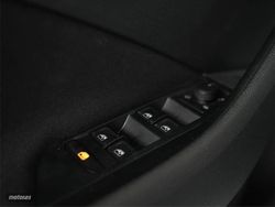 Skoda Kamiq 1.0 TSI 115CV Selection - Miniatura 20