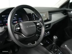 Skoda Kamiq 1.0 TSI 115CV Selection - Miniatura 22