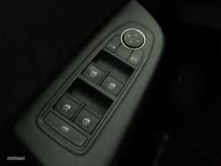 Renault Clio Evolution TCe 90 (67kw) - Miniatura 19