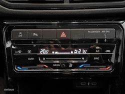 Volkswagen T-Cross 1.0 TSI 115CV Life - Miniatura 17