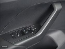 Volkswagen T-Cross 1.0 TSI 95CV Life - Miniatura 14