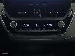 Toyota Corolla fam. 1.8 HEV ACTIVE PLUS E-CVT 5P - Miniatura 11