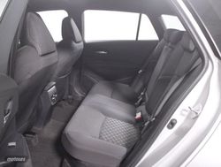 Toyota Corolla fam. 1.8 HEV ACTIVE PLUS E-CVT 5P - Miniatura 26