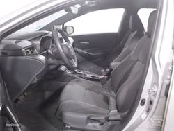Toyota Corolla fam. 1.8 HEV ACTIVE PLUS E-CVT 5P - Miniatura 27