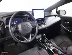 Toyota Corolla fam. 1.8 HEV ACTIVE PLUS E-CVT 5P - Miniatura 28