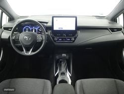 Toyota Corolla fam. 1.8 HEV ACTIVE PLUS E-CVT 5P - Miniatura 4