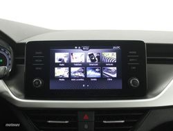 Skoda Kamiq 1.0 TSI 81KW DSG AMBITION 5P - Miniatura 12