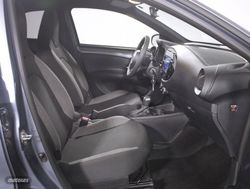Toyota Aygo 1.0 VVT-I PLAY 5P - Miniatura 5