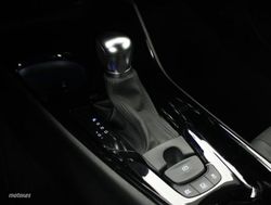 Toyota C-HR 2.0 VVT I-HYBRID ADVANCE AUTO 5P - Miniatura 10