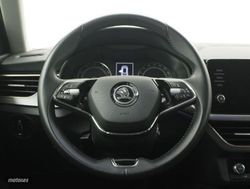 Skoda Kamiq 1.5 TSI DSG STYLE 5P - Miniatura 13